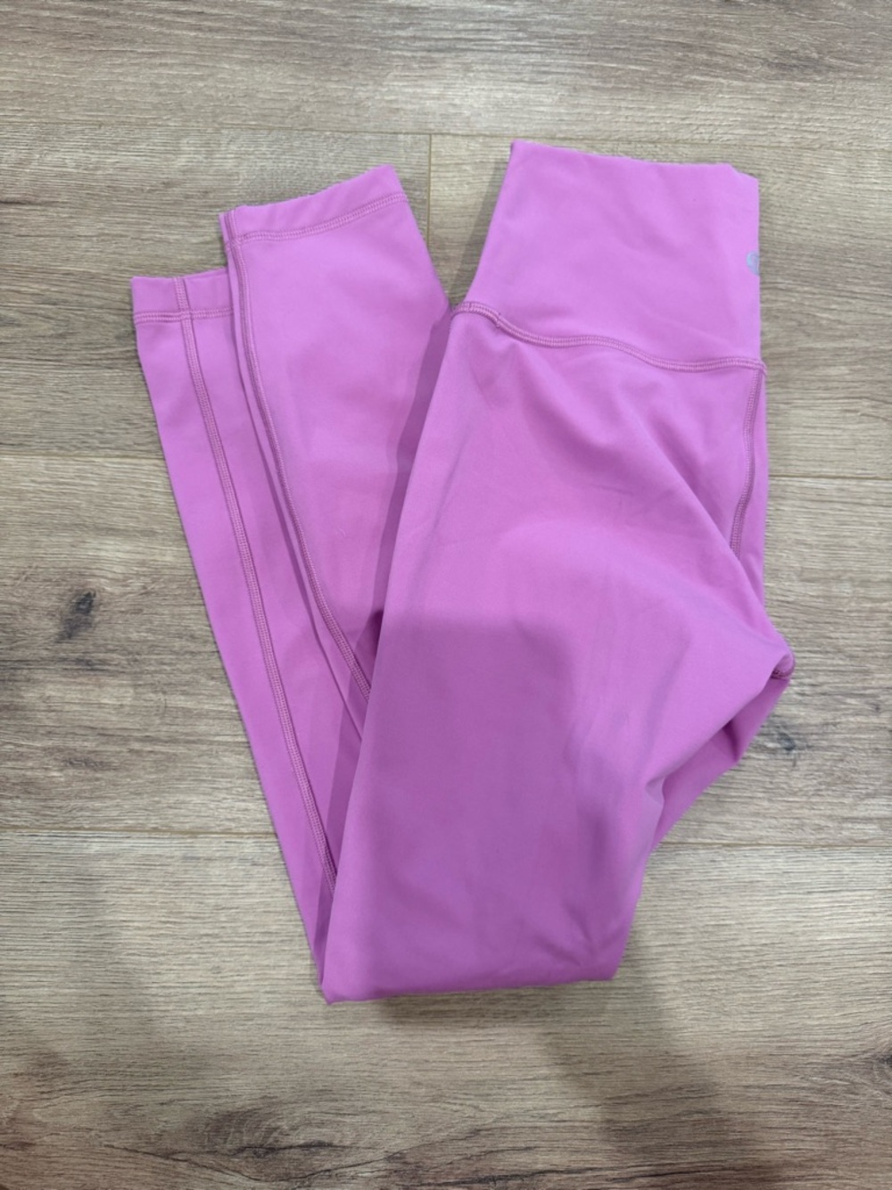 Lululemon Wunder Under Full on
Luxtreme